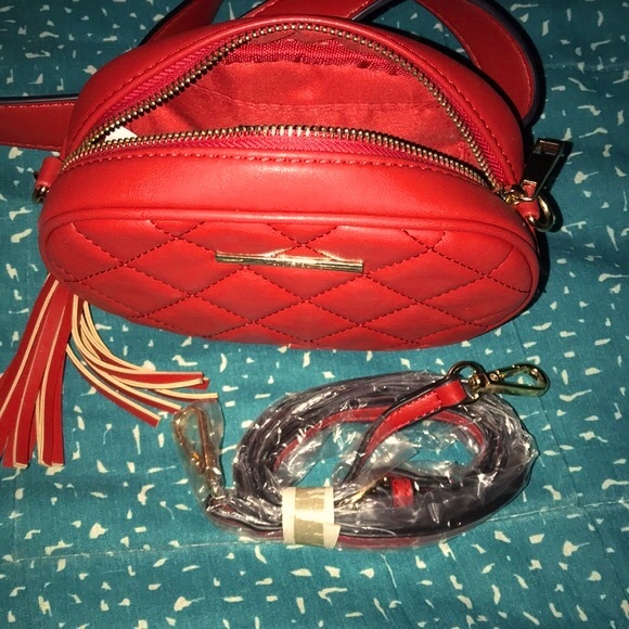 Aldo Belt Quilted Red Faux Leather Fanny Pack - Picture 4 of 6